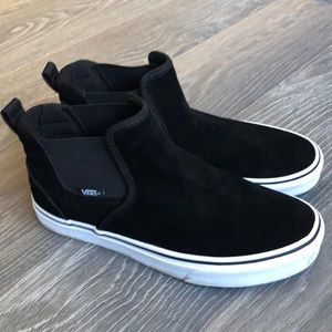 Asher High Top Slip On Vans